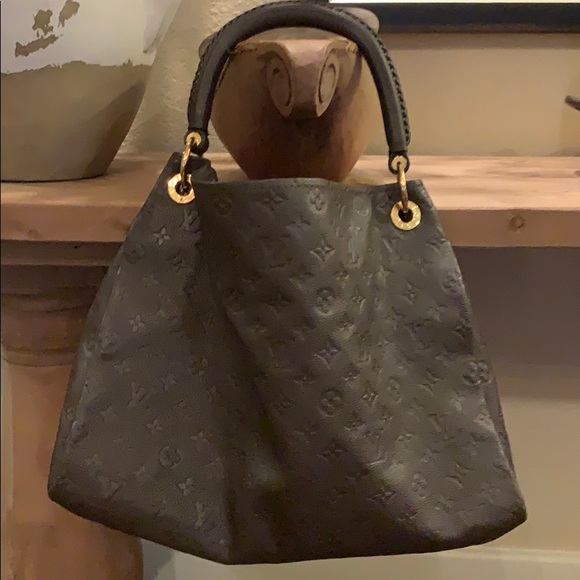 Artsy MM in deep chocolate brown Empreinte Leather - Picture 2 of 8